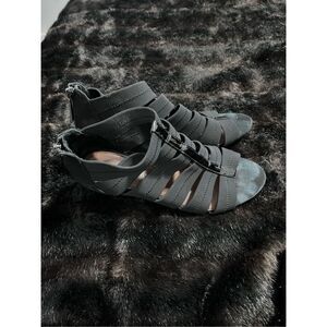 Donald J Pliner Black Estee Sandals  gladiator 9 m  wedge